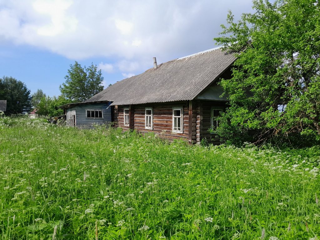 Изображение со страницы: Дом и земельный участок д. Бекарево