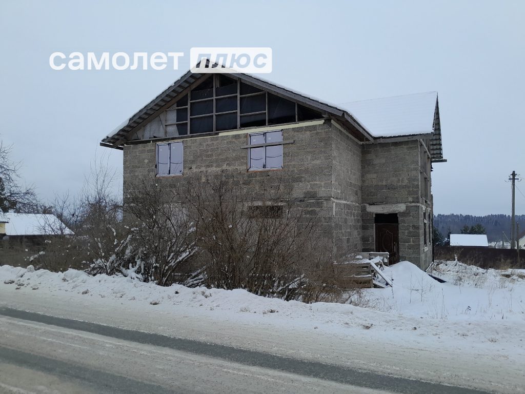 Изображение со страницы: жилой дом и земельный участок д.Большое Митенино