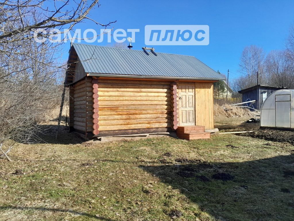 Изображение со страницы: дом и земельный участок в д.Заречье