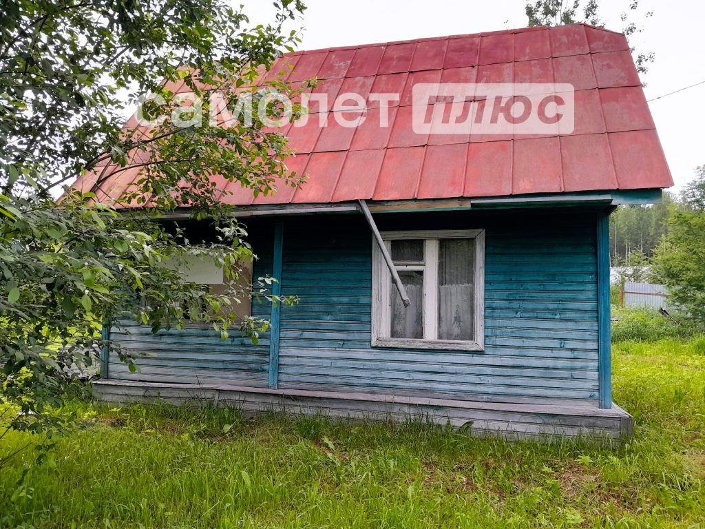 Изображение со страницы: дачный домик и земельный участок СНТ Заря
