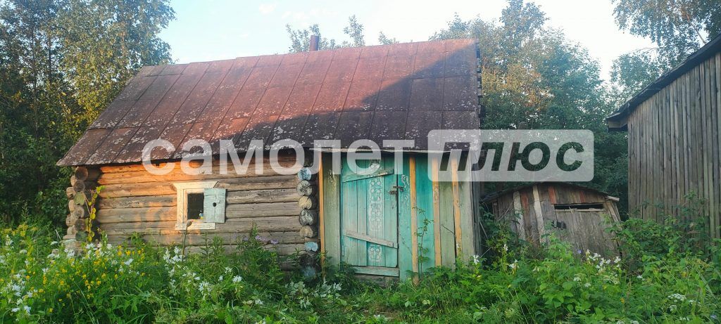 Изображение со страницы: трехкомнатная квартира д.Нижняя Мондома ул.Свободы, д.12