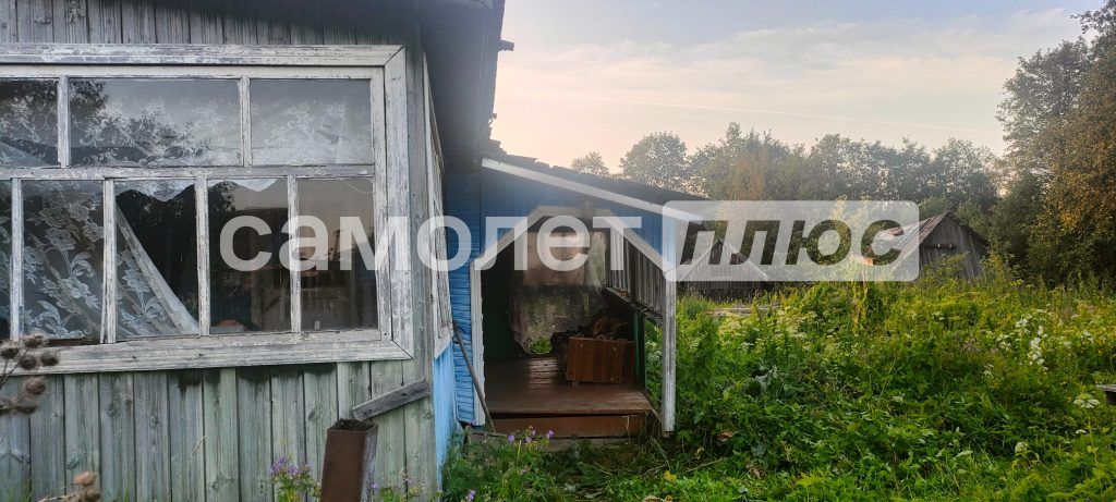 Изображение со страницы: трехкомнатная квартира д.Нижняя Мондома ул.Свободы, д.12