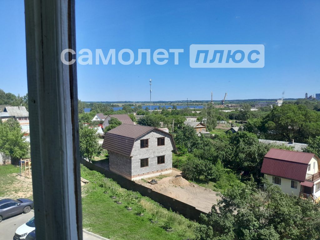Изображение со страницы: двухкомнатная квартира п.Шексна ул. Первомайская д.18