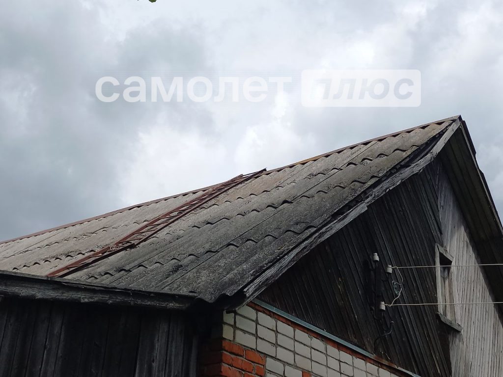 Изображение со страницы: трехкомнатная квартира п.Шексна ул.Спортивная д.32