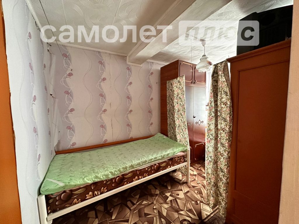 Изображение со страницы: жилой дом и земельный участок с.Чаромское