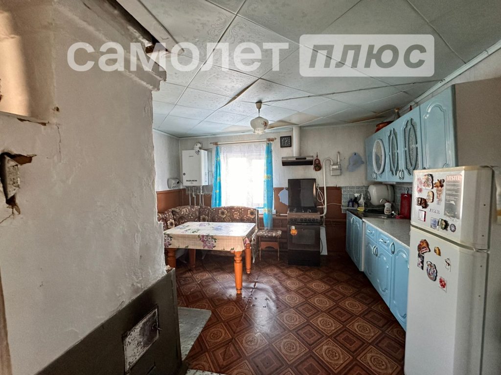 Изображение со страницы: жилой дом и земельный участок с.Чаромское