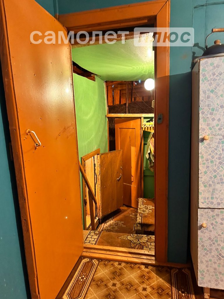 Изображение со страницы: жилой дом и земельный участок с.Чаромское
