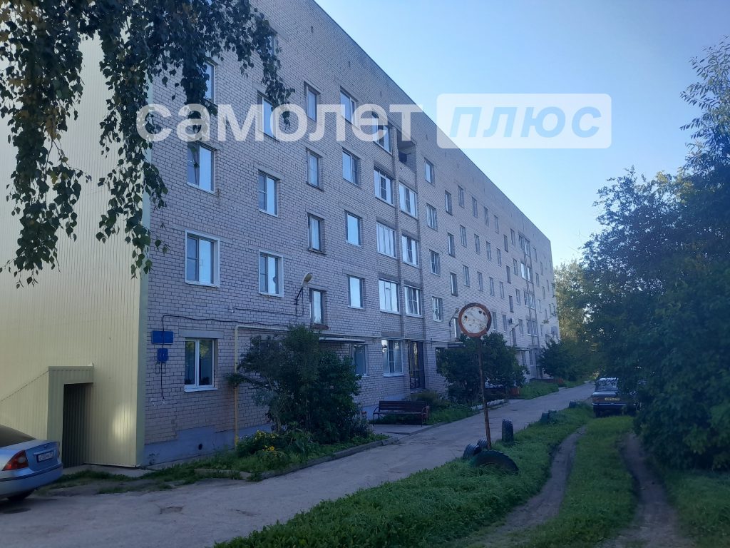 Изображение со страницы: трехкомнатная квартира п.Шексна ул.Шоссейная д.60