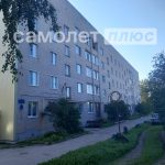 Изображение со страницы: трехкомнатная квартира п.Шексна ул.Шоссейная д.60-15