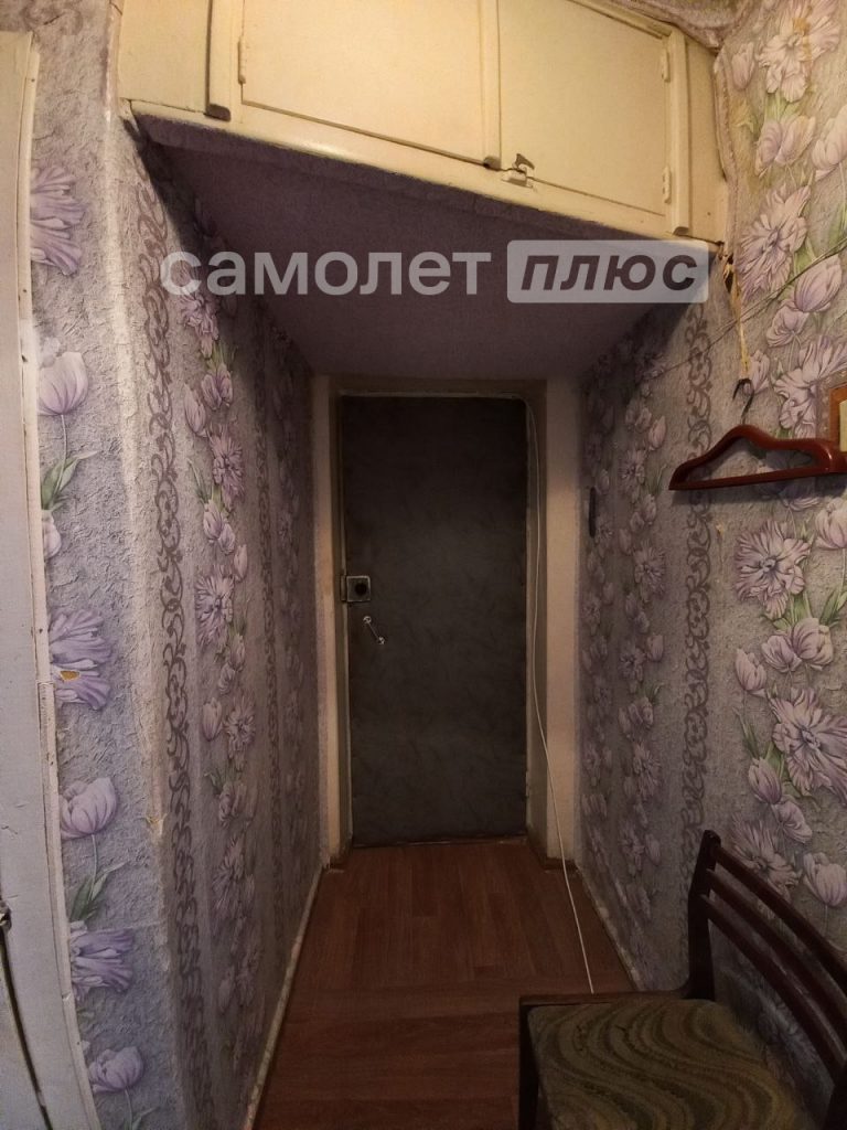 Изображение со страницы: трехкомнатная квартира п.Шексна ул. Труда д.13