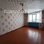 Изображение со страницы: трехкомнатная квартира п.Шексна ул. Труда д.13-6