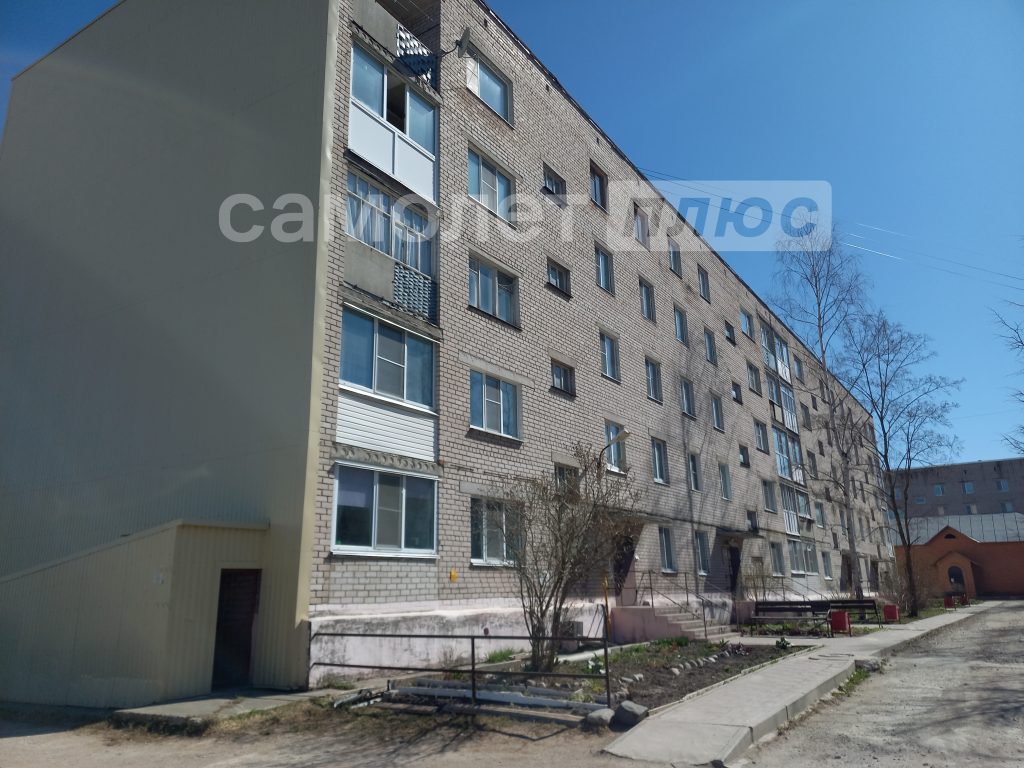 Изображение со страницы: 2-к квартира п.Шексна ул. Труда д.27