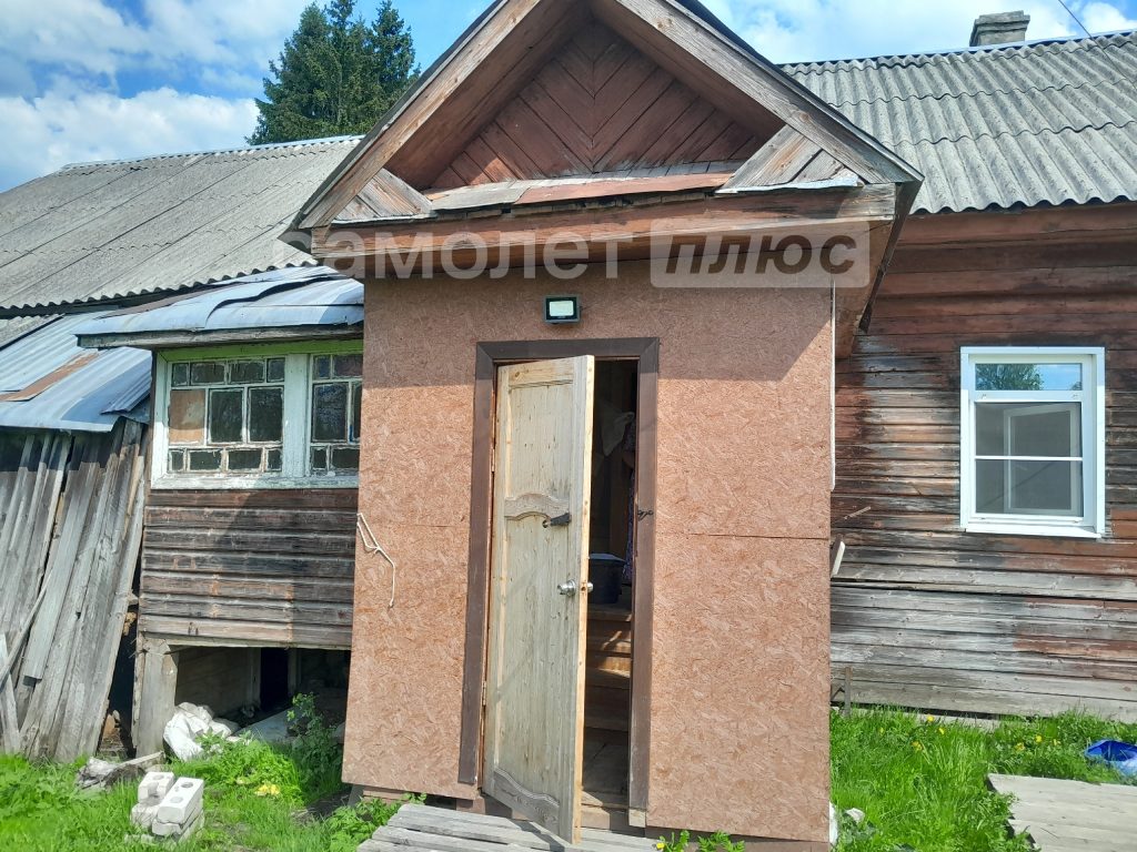 Изображение со страницы: жилой дом с.Любомирово Школьная 12