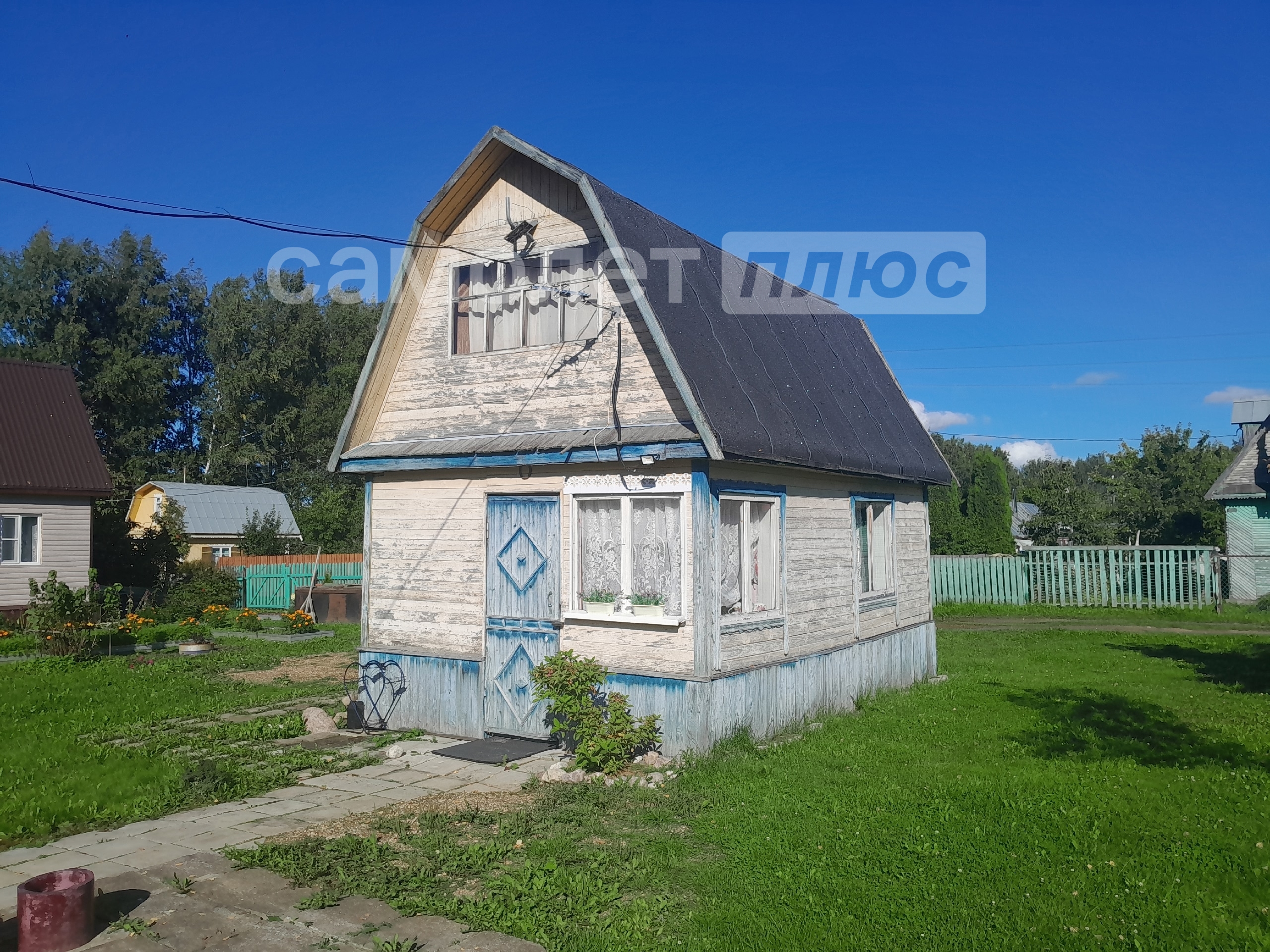 Изображение со страницы: дачный жилой домик СОТ Чайка